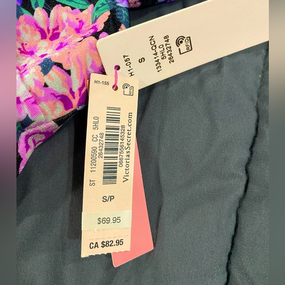 Victoria’s Secret VS Bling 1 piece swimsuit size small NWT - Picture 15 of 15